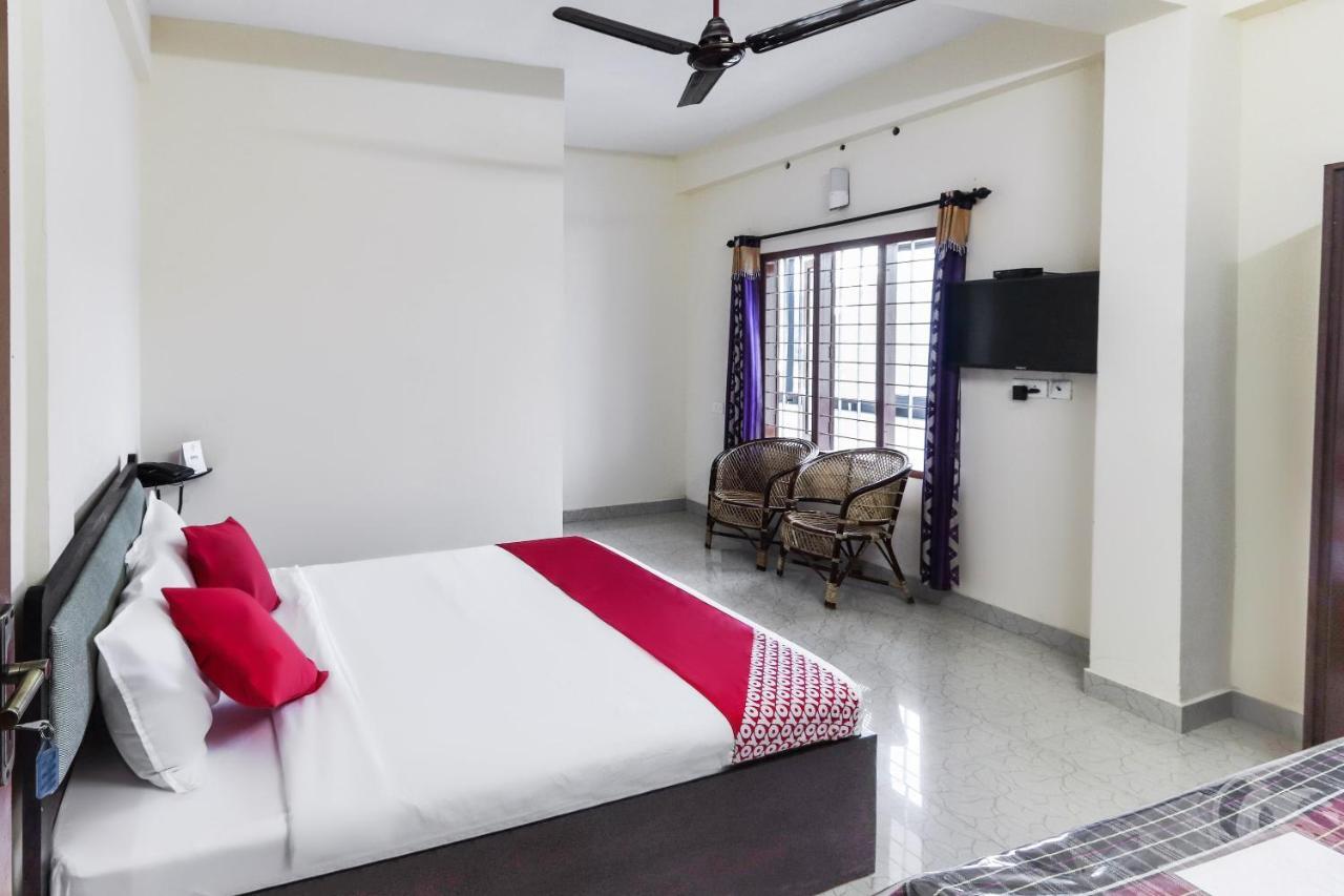 Oyo 49244 Green Castle Residency Nedumkandam Ngoại thất bức ảnh