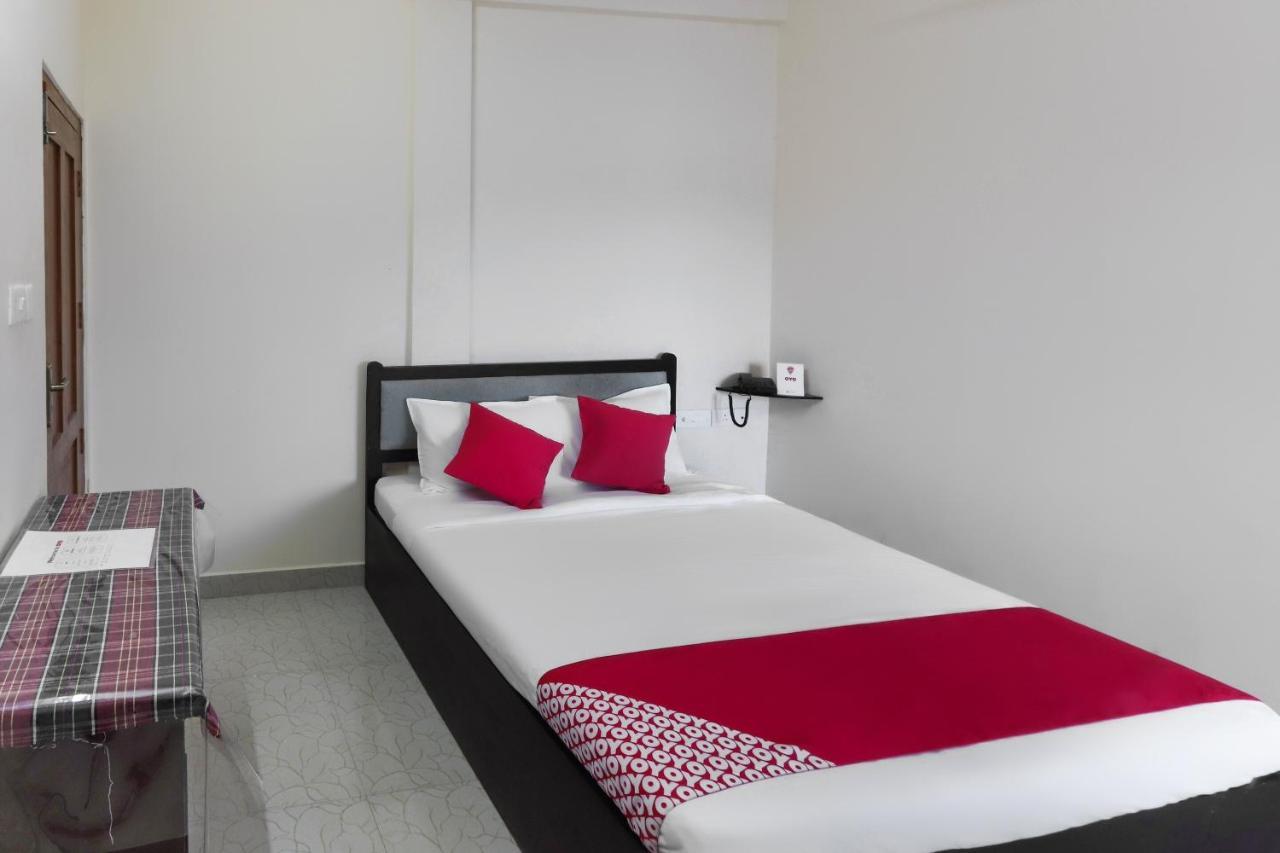 Oyo 49244 Green Castle Residency Nedumkandam Ngoại thất bức ảnh